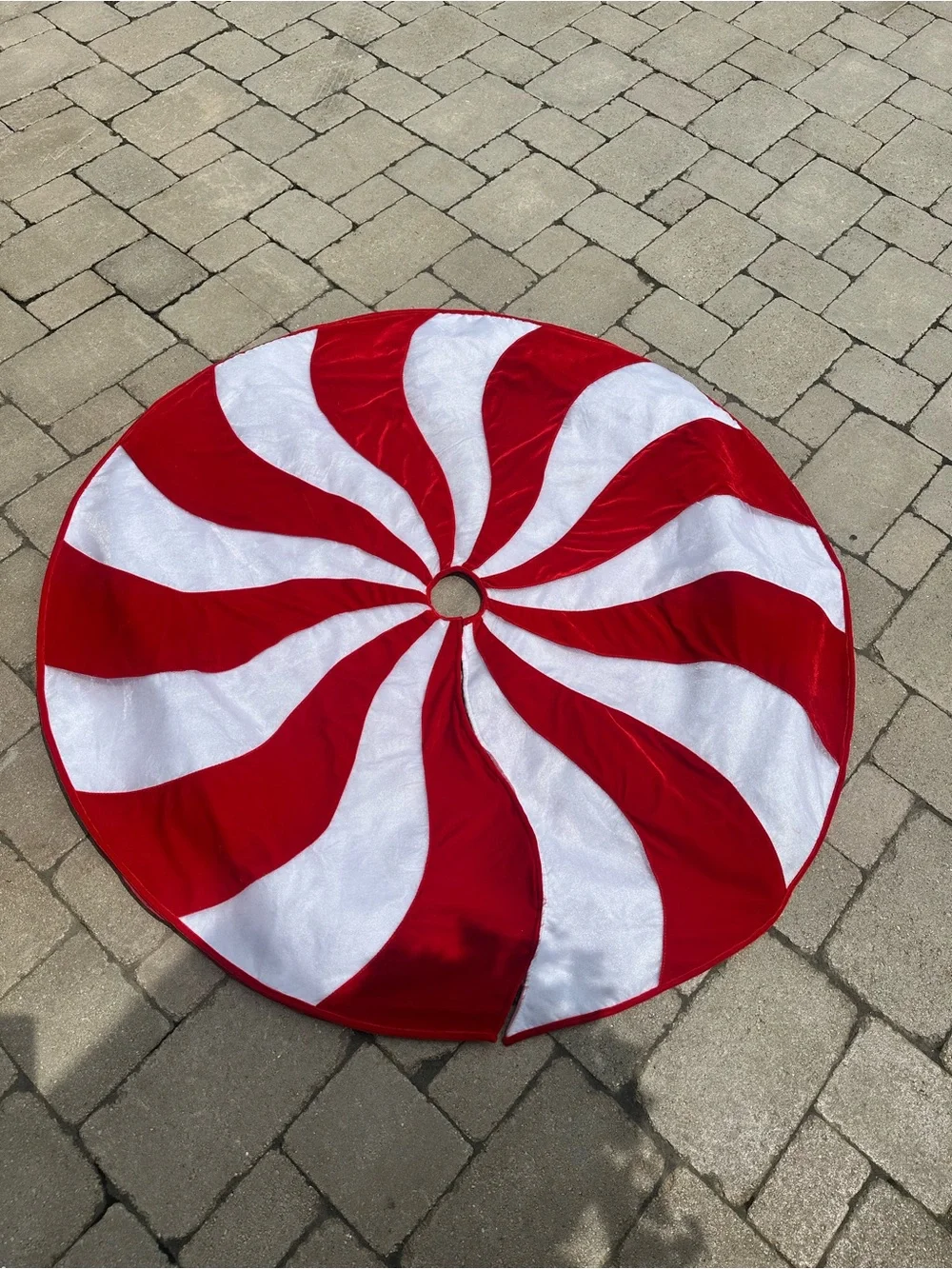 58” Peppermint Twist Indoor Tree Skirt